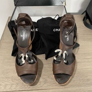 Chanel, Dark brown and silver CC high heel sandal, size 41 (11).